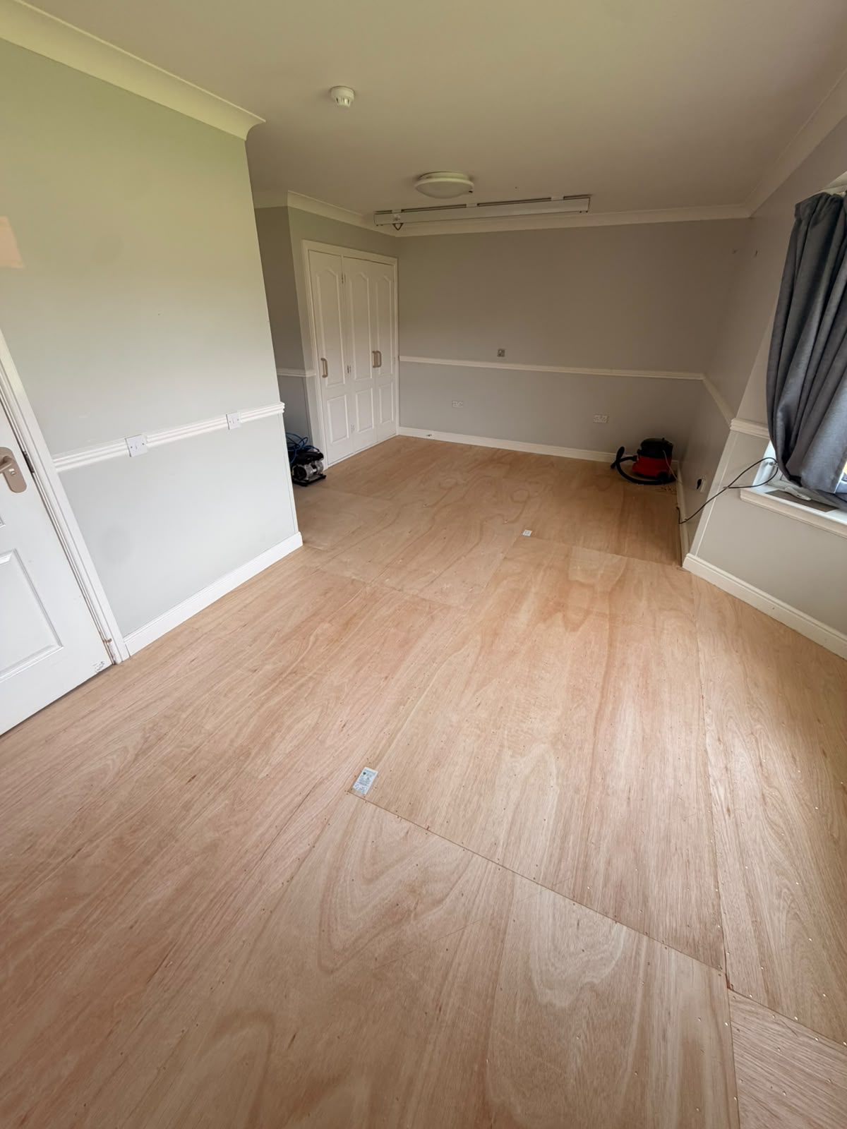 Plywood sub-floor installed before fitting